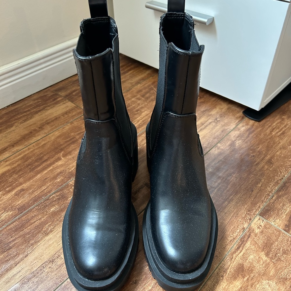 Zara chunky boots